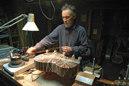 luthier Thomas Norwood